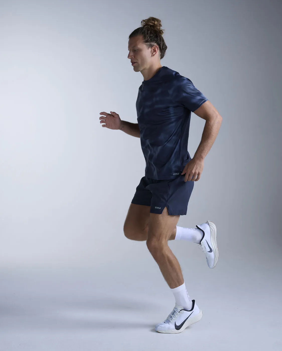 Aero Tee sold by 2xu product image thumbnail 4