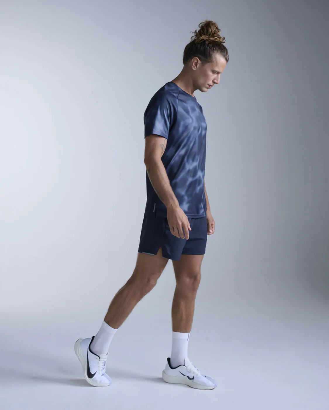 Aero Tee sold by 2xu product image thumbnail 2