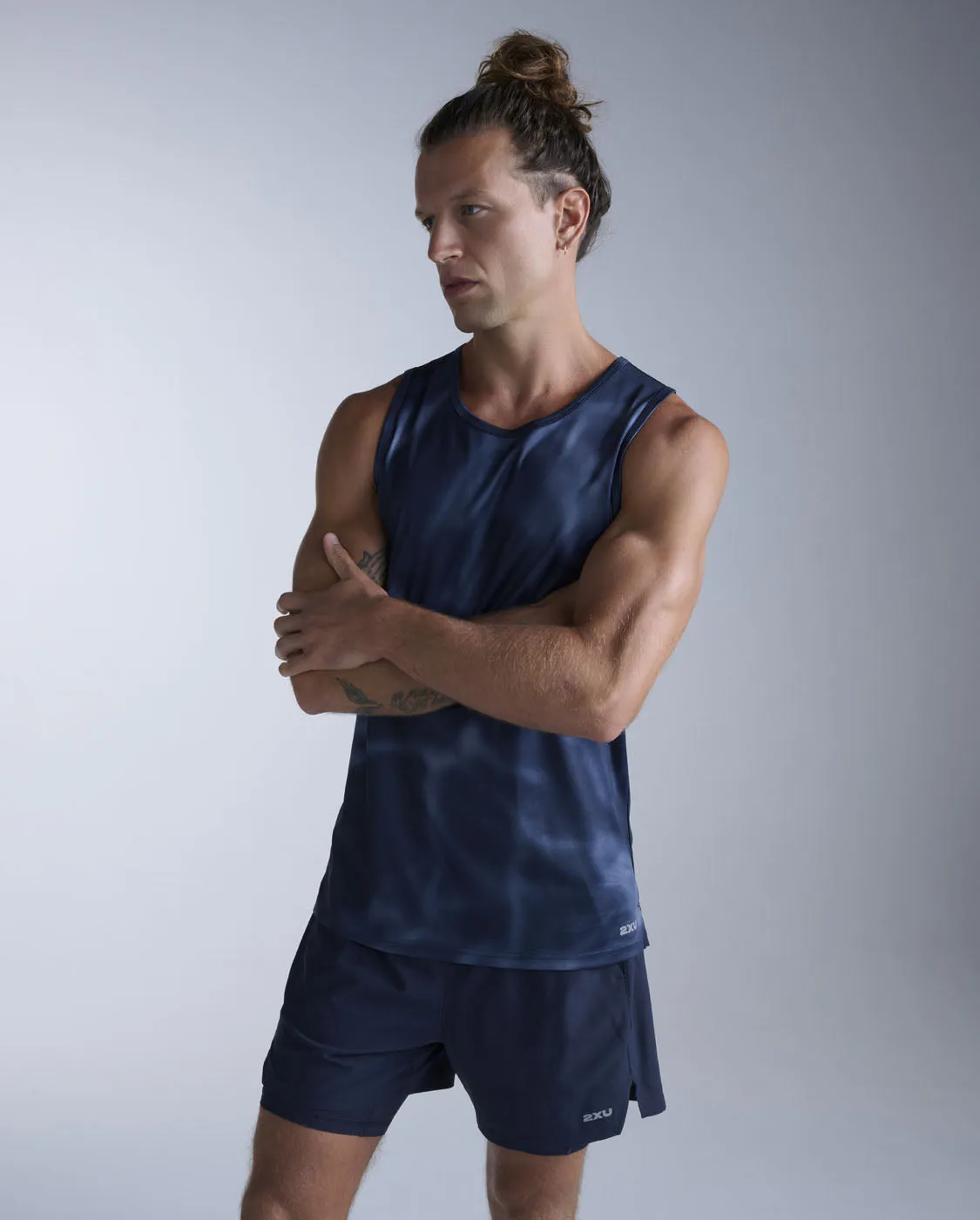 Aero Tank sold by 2xu product image thumbnail 4