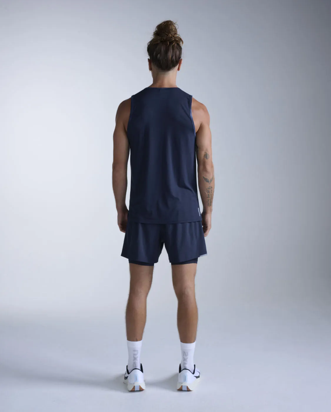 Aero Tank sold by 2xu product image thumbnail 3