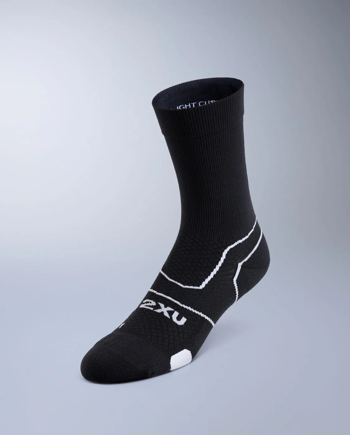 Vectr Light Cushion Crew Socks sold by 2xu