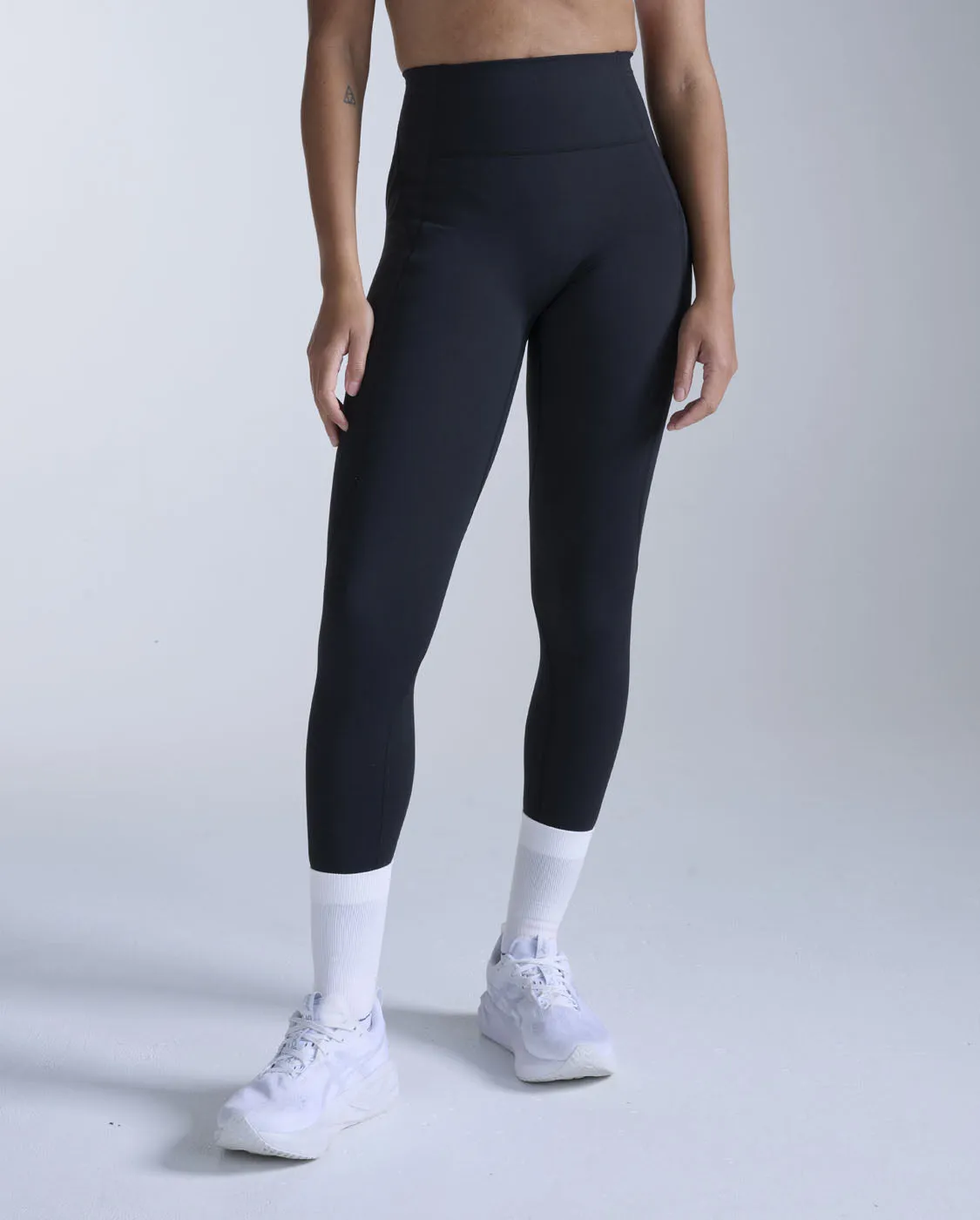 Flex Hi-Rise Compression Tights sold by 2xu product image thumbnail 5