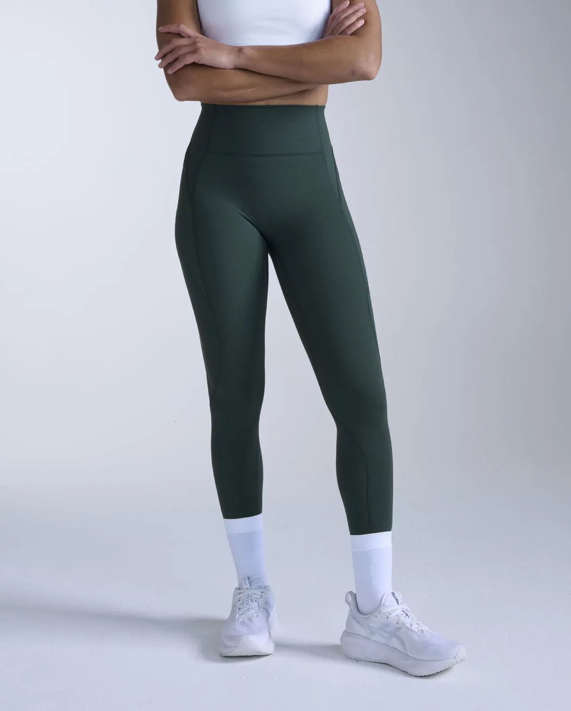 Flex Hi-Rise Compression Tights sold by 2xu product image thumbnail 4