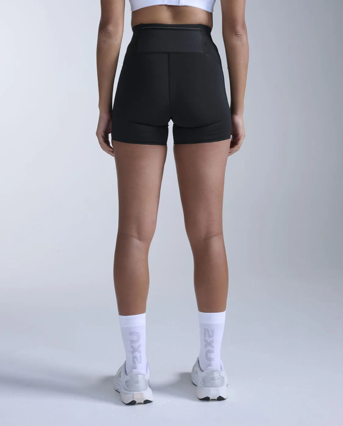 Aero Mesh Hi-Rise Compression 4 Inch Shorts sold by 2xu product image thumbnail 3