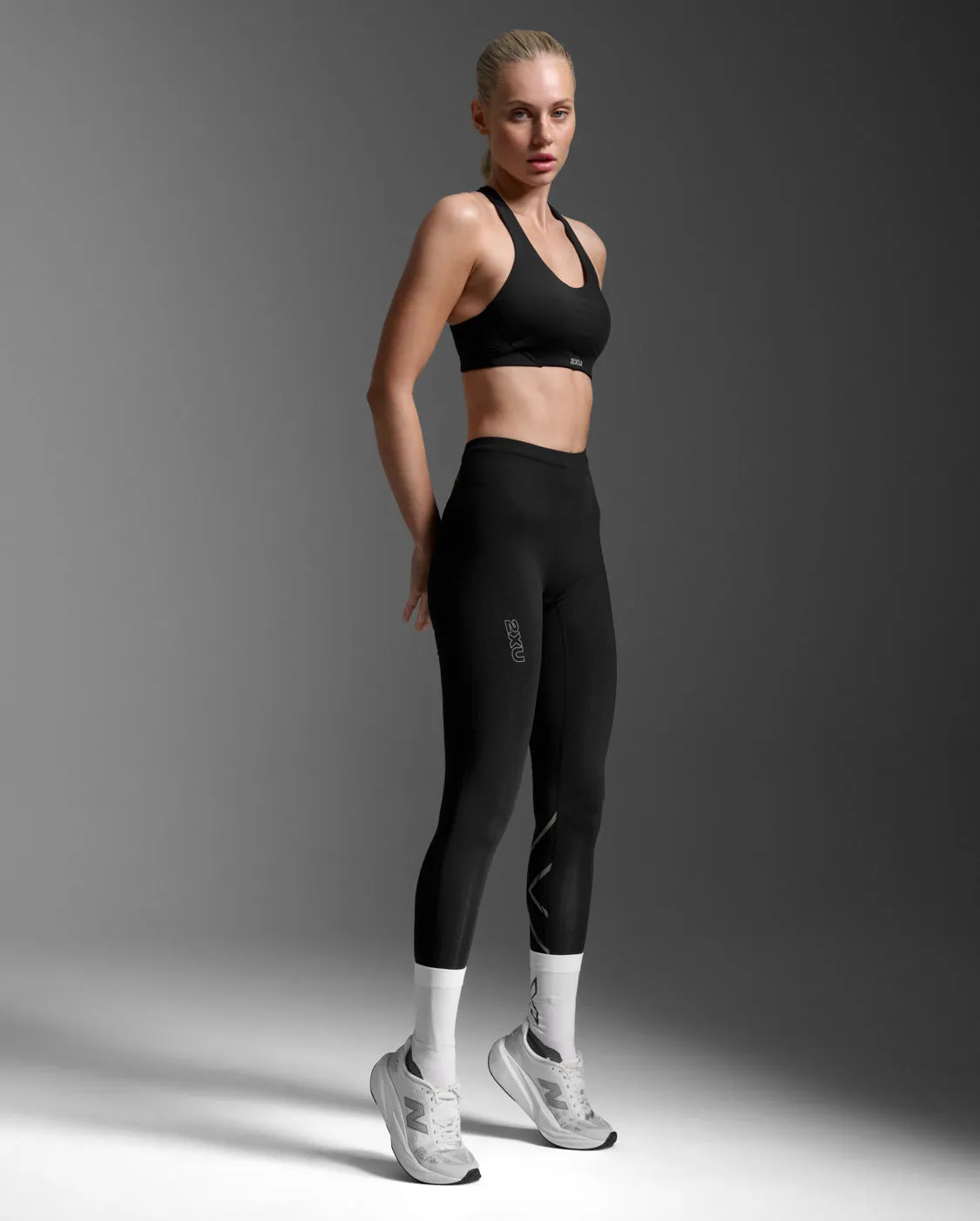 Light Speed React Hi-Rise Compression Tights sold by 2xu product image thumbnail 2