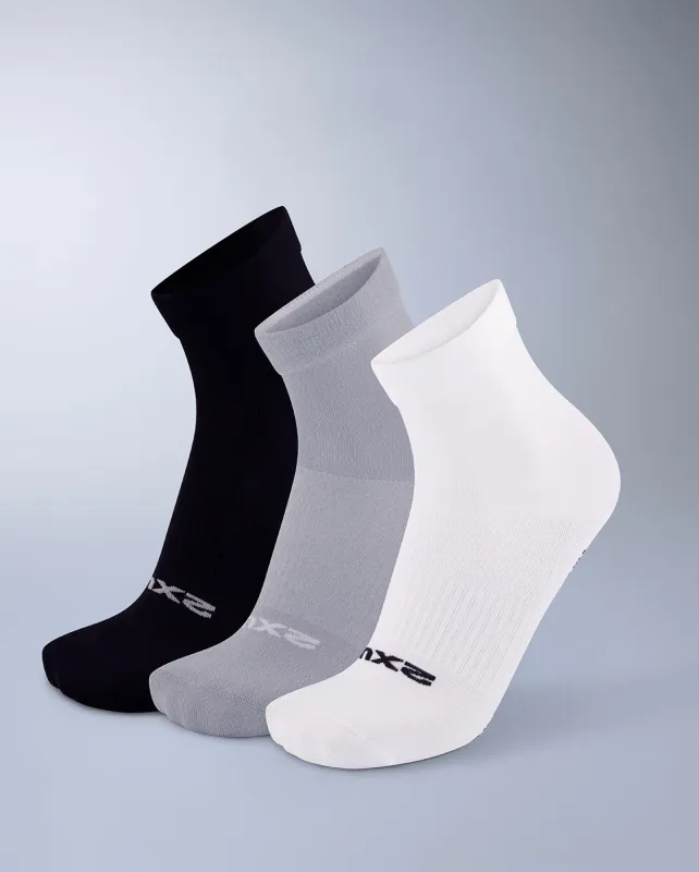 Performance Crew Grip Socks 3 Pack sold by 2xu