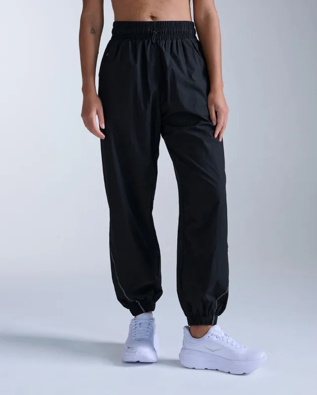 Aero Oversized Jogger made by 2xu