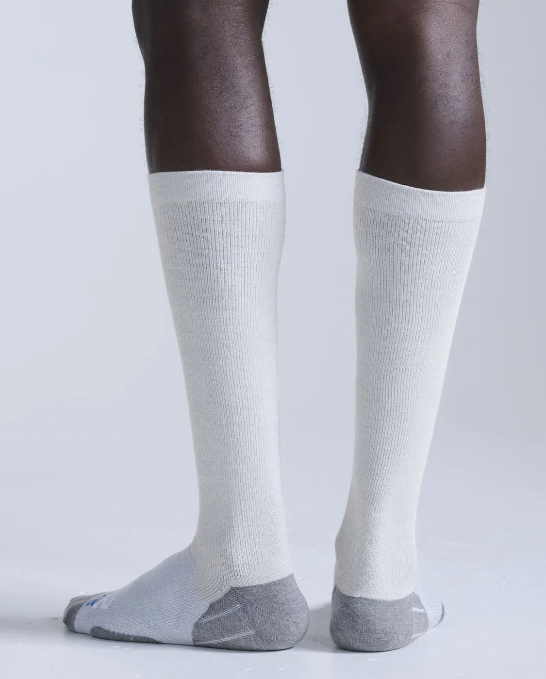 24/7 Bamboo Compression Socks sold by 2xu product image thumbnail 3