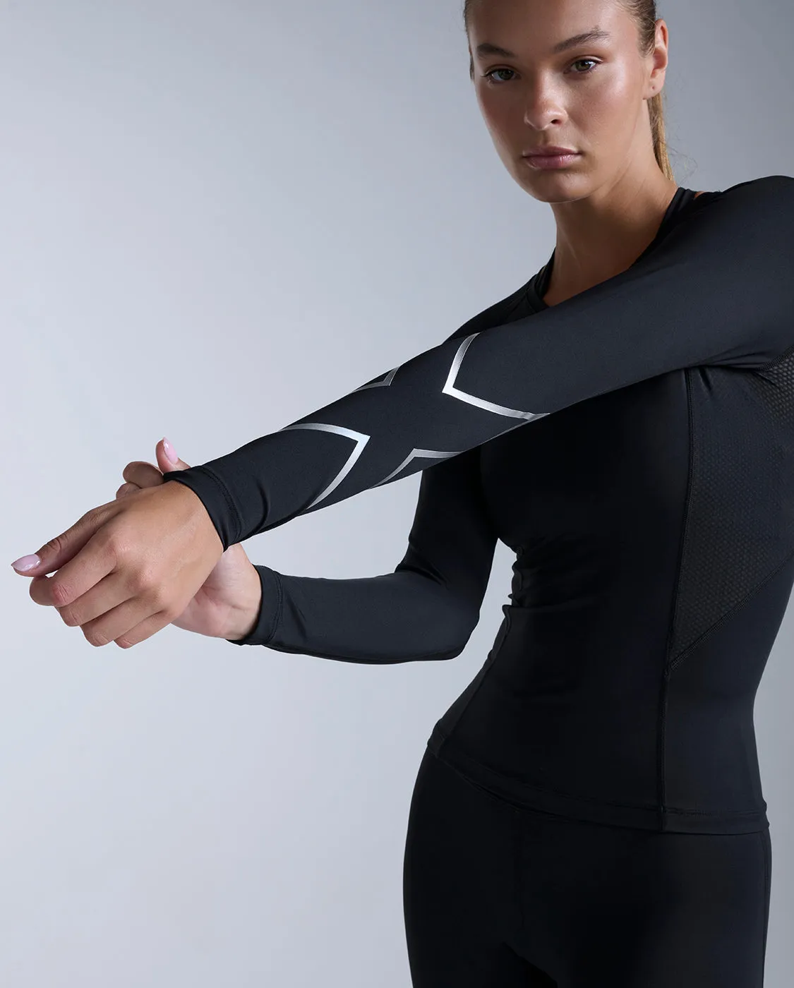 Core Compression Long Sleeve sold by 2xu product image thumbnail 2