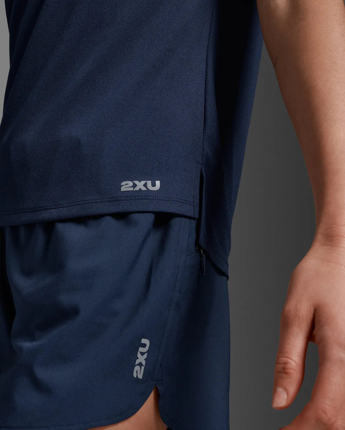 Aero Tee sold by 2xu product image thumbnail 3