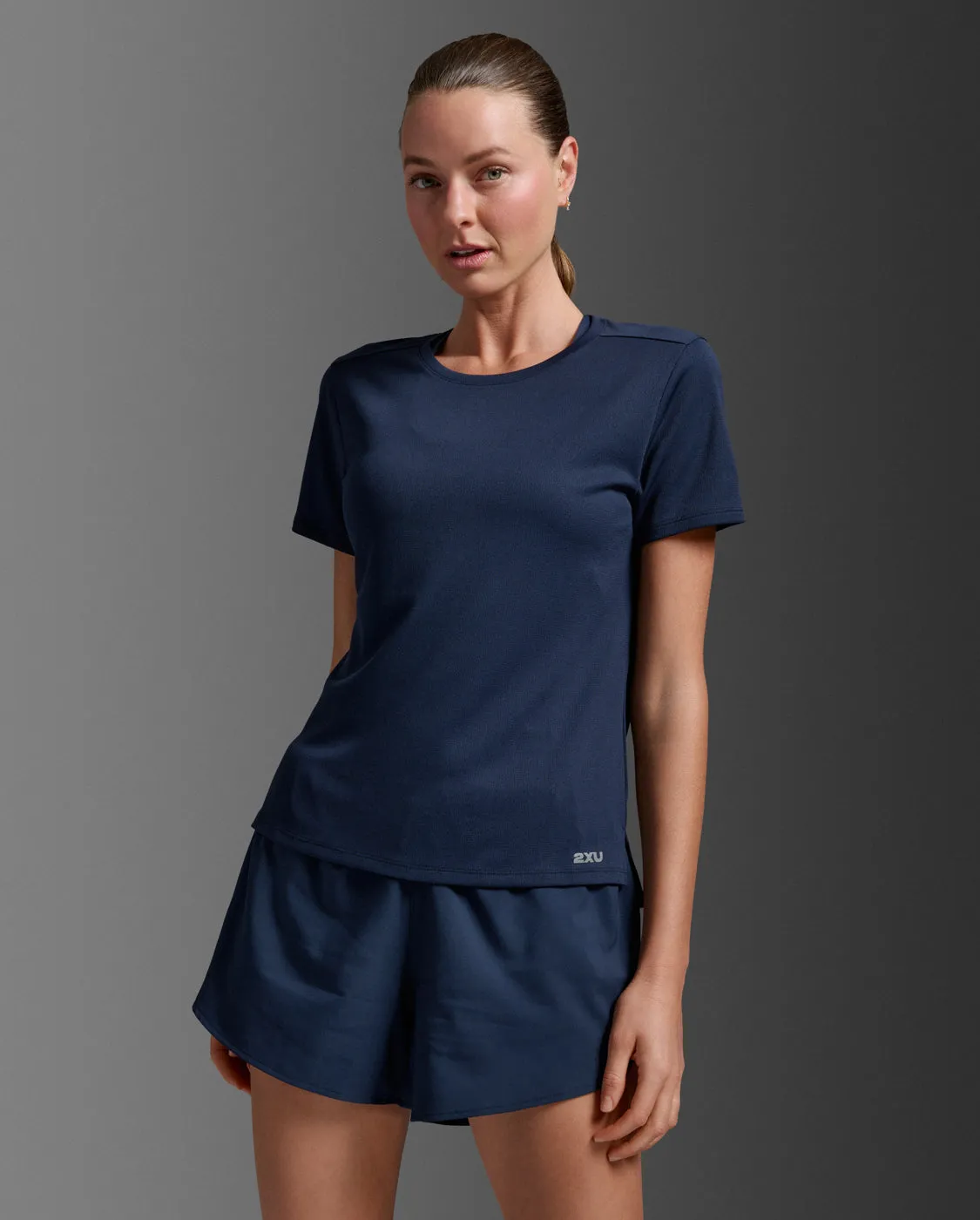 Aero Tee sold by 2xu