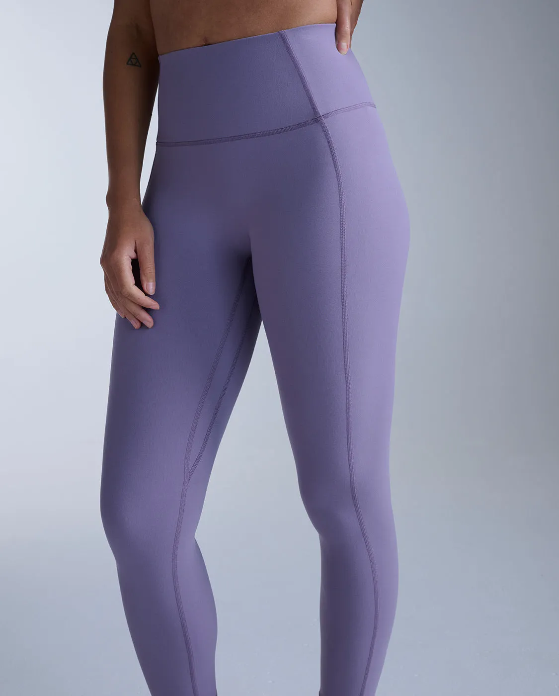 Fluid Hi-Rise 7/8 Tights sold by 2xu product image thumbnail 3
