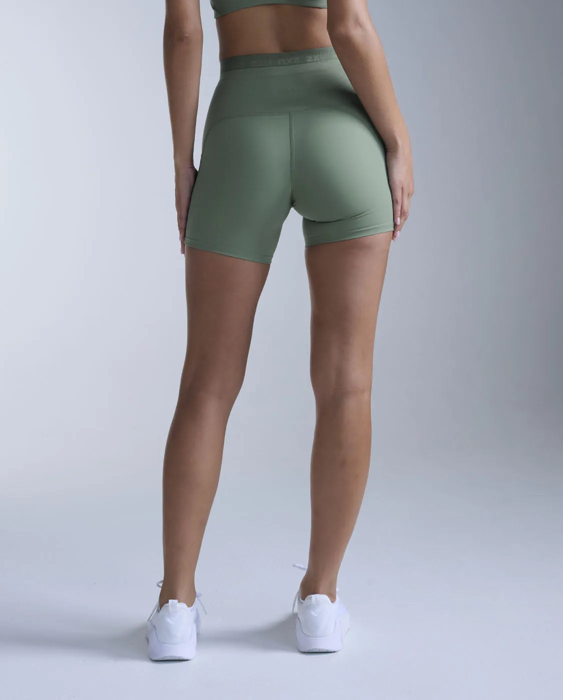 Form Stash Hi-Rise Compression 4 Inch Shorts sold by 2xu product image thumbnail 2