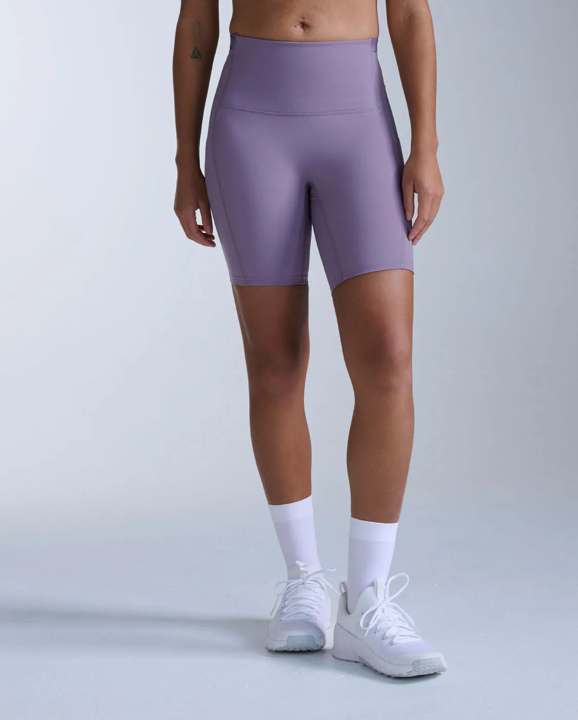 Form Stash Hi-Rise Compression 6 Inch Shorts sold by 2xu
