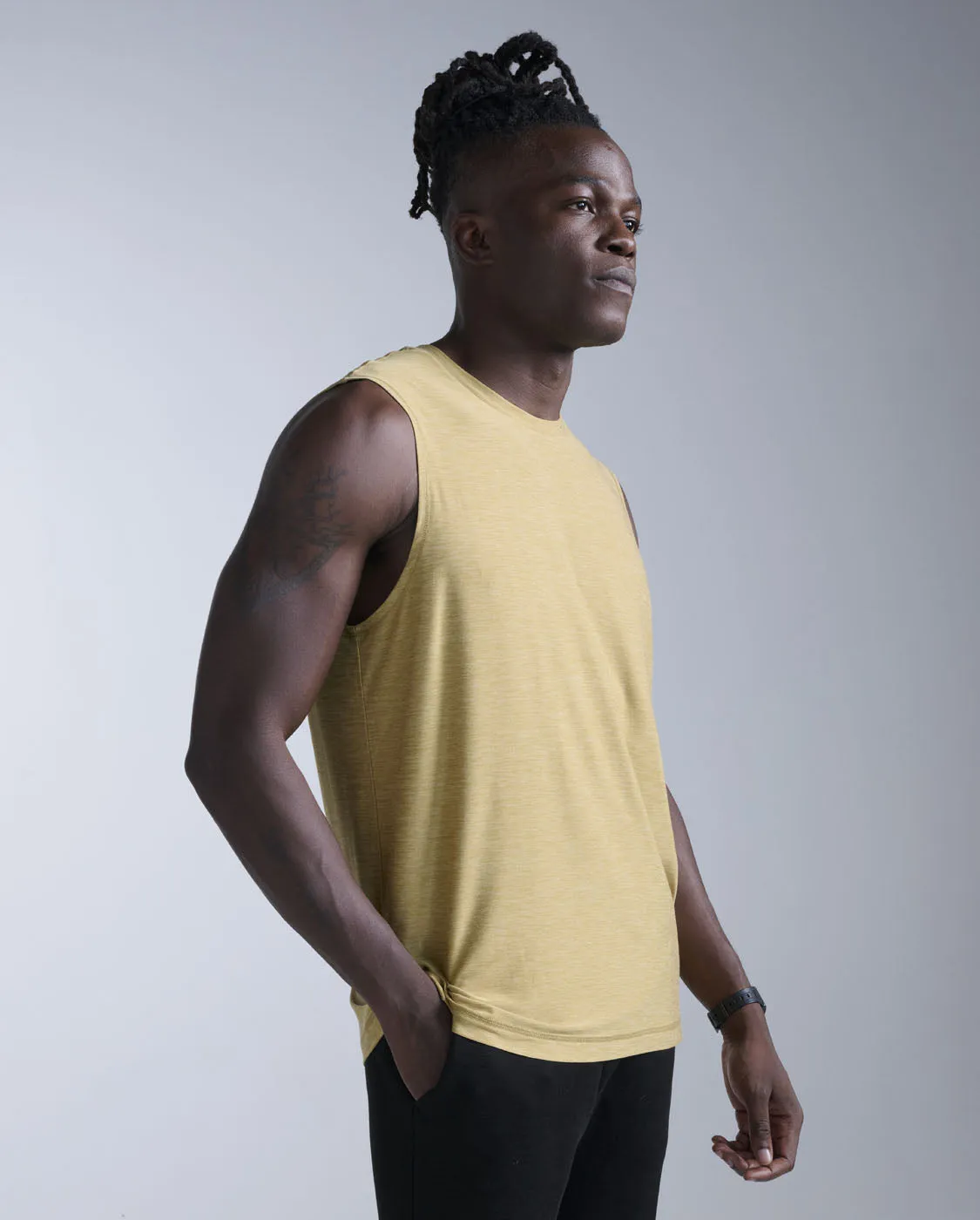 Signature Soft Jersey Tank sold by 2xu product image thumbnail 2