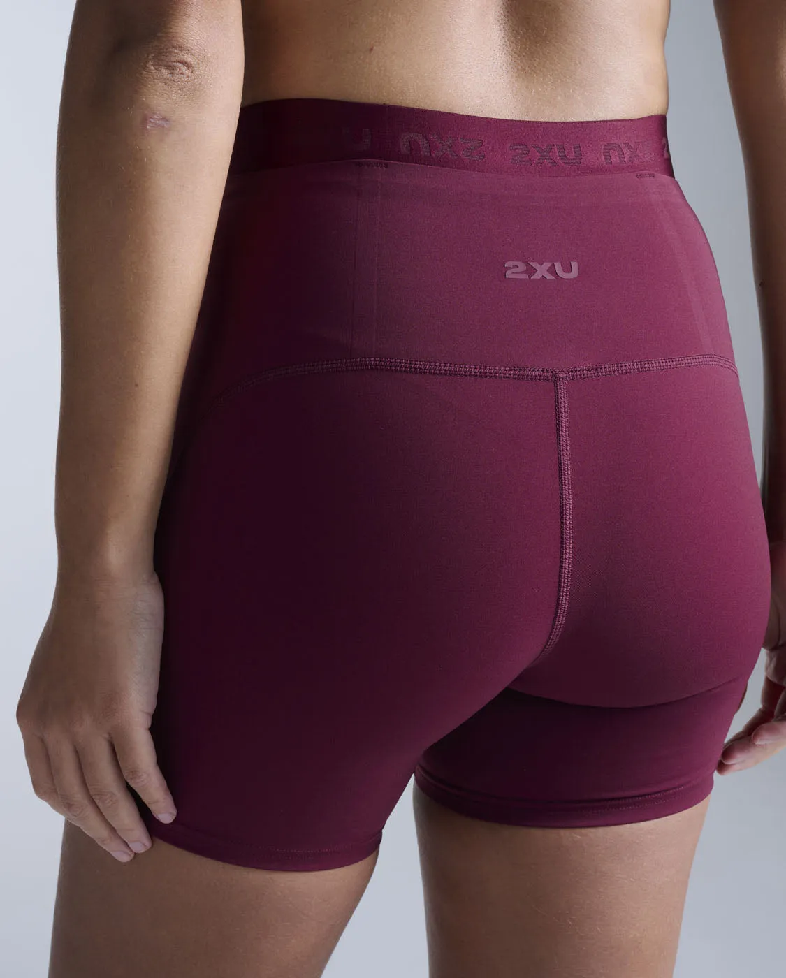 Form Stash Hi-Rise Compression 4 Inch Shorts sold by 2xu product image thumbnail 4