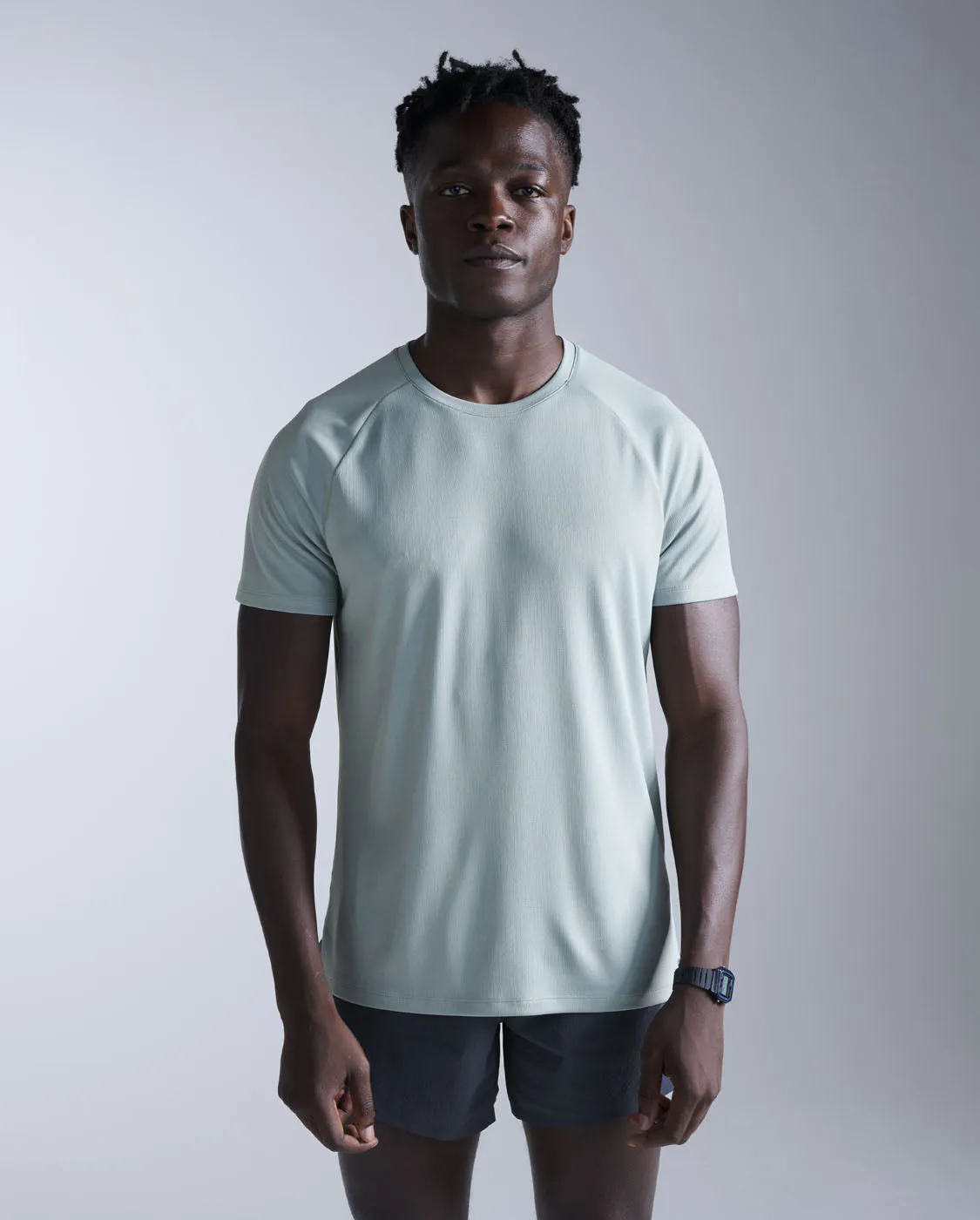 Aero Tee sold by 2xu