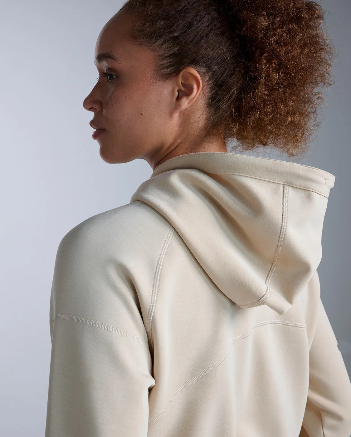 Wonderluxe Sand Washed Hoodie sold by 2xu product image thumbnail 3