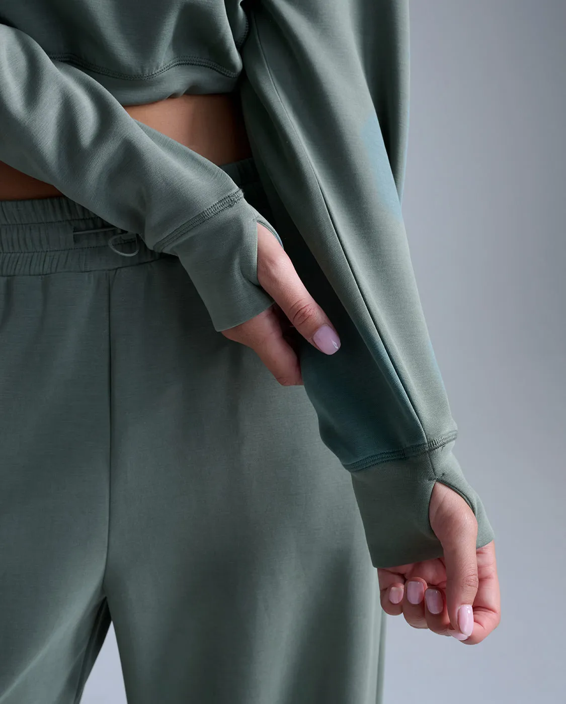 Wonderluxe Sand Washed Hoodie sold by 2xu product image thumbnail 5