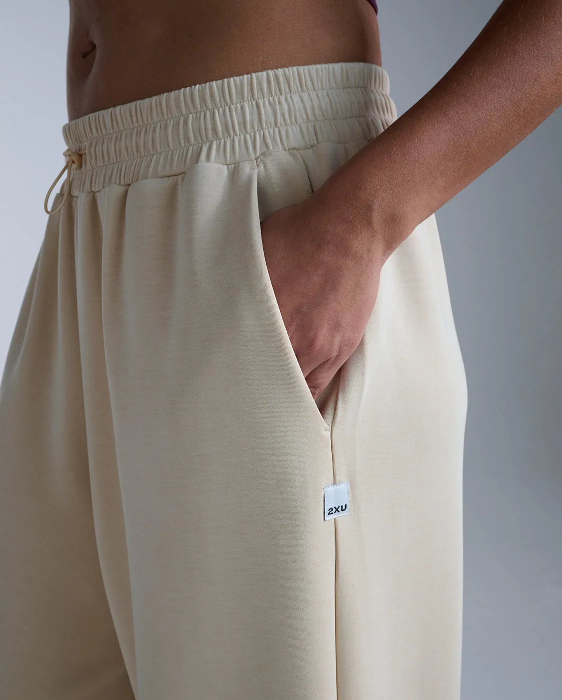 Wonderluxe Sand Washed Wide Leg Pants sold by 2xu product image thumbnail 5