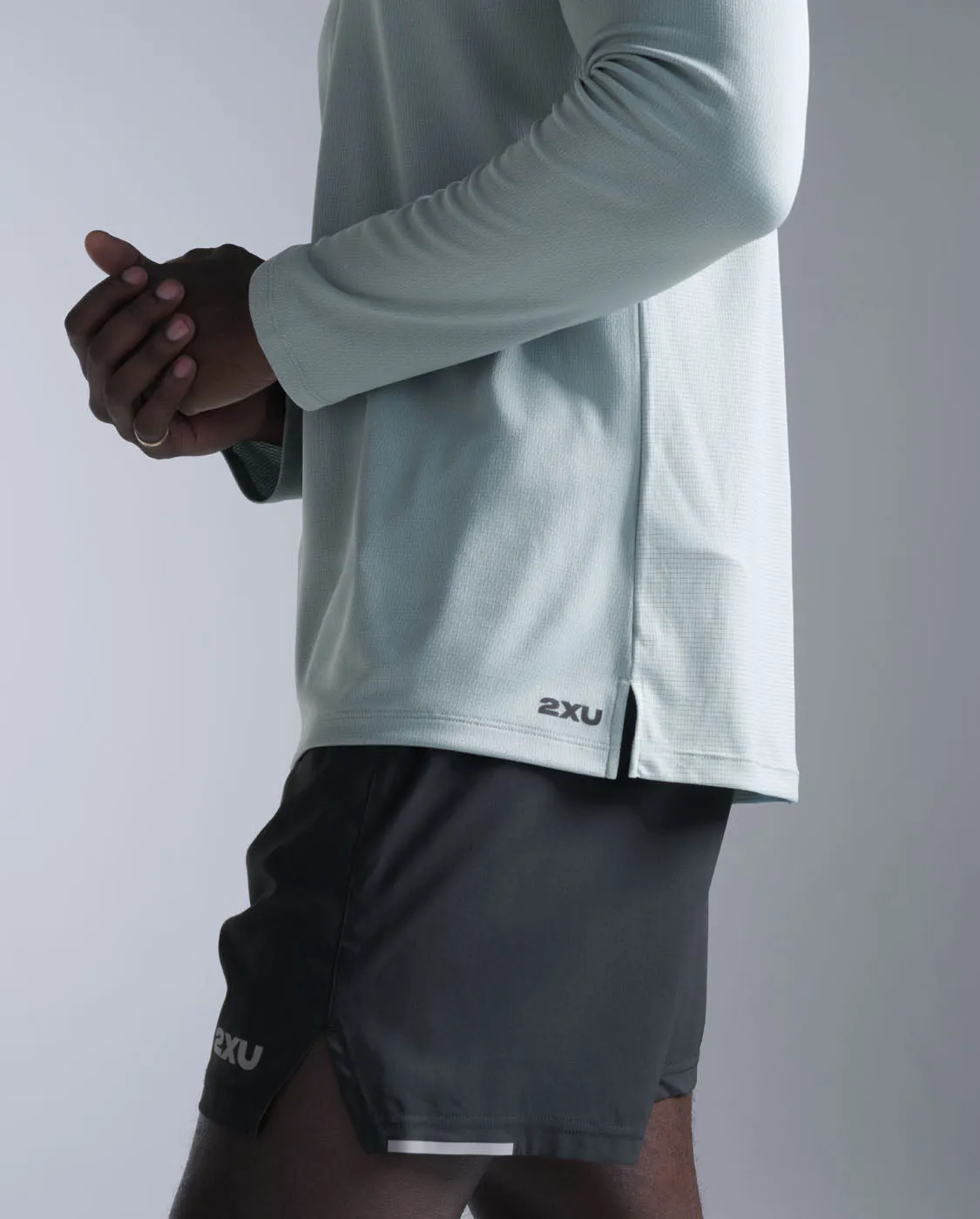 Aero Long Sleeve sold by 2xu product image thumbnail 3