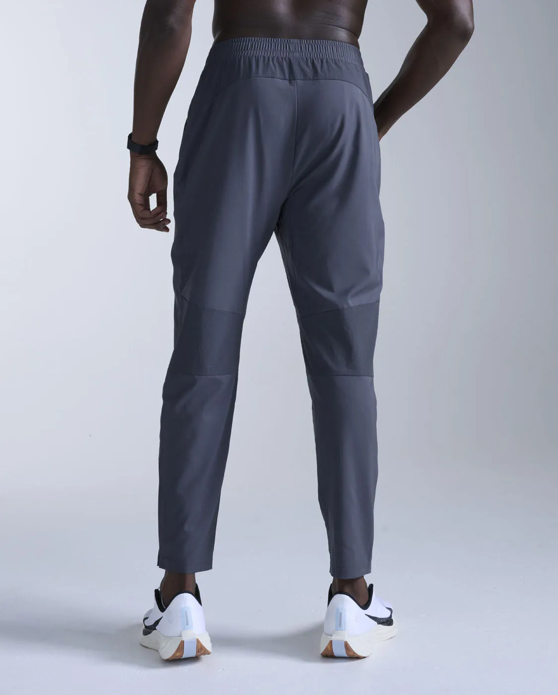 Aero Woven Jogger sold by 2xu product image thumbnail 2