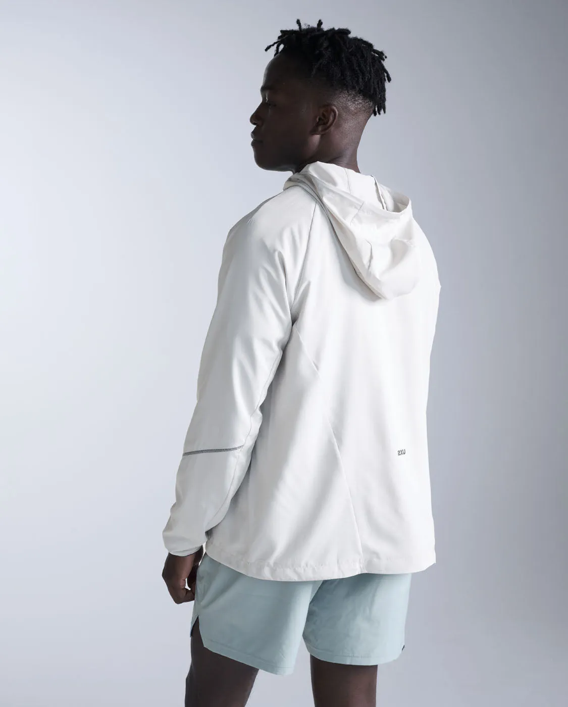 Aero Hex Windbreaker sold by 2xu product image thumbnail 2