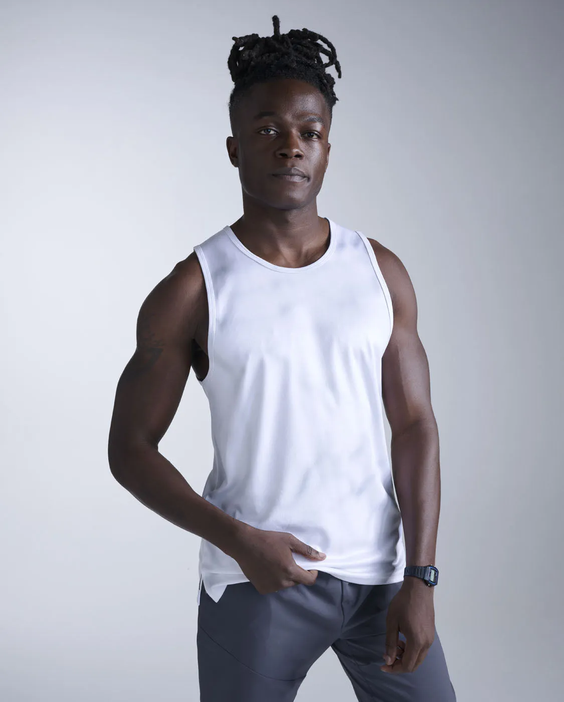 Aero Tank sold by 2xu