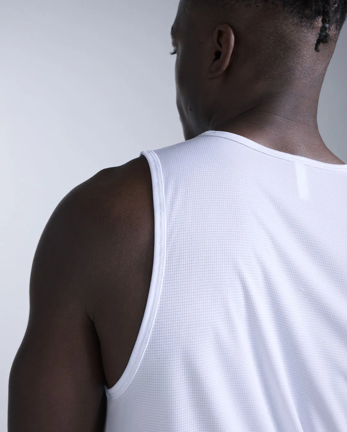 Aero Tank sold by 2xu product image thumbnail 5