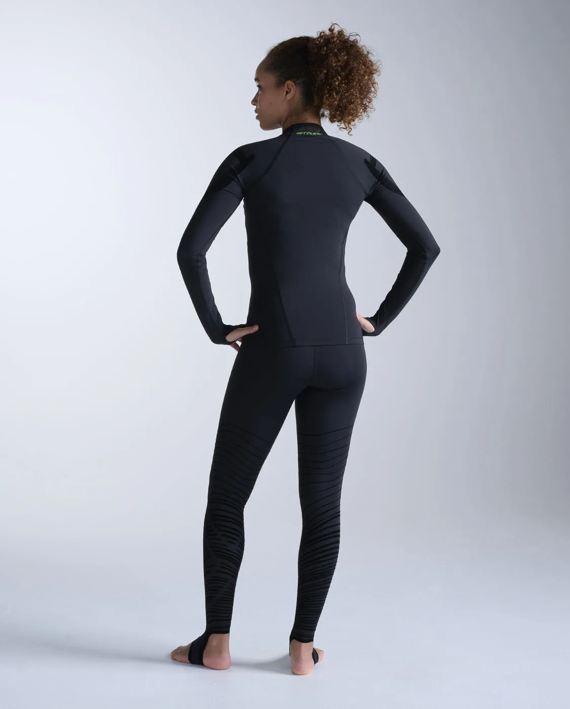 Recovery FIR Compression Top sold by 2xu product image thumbnail 5