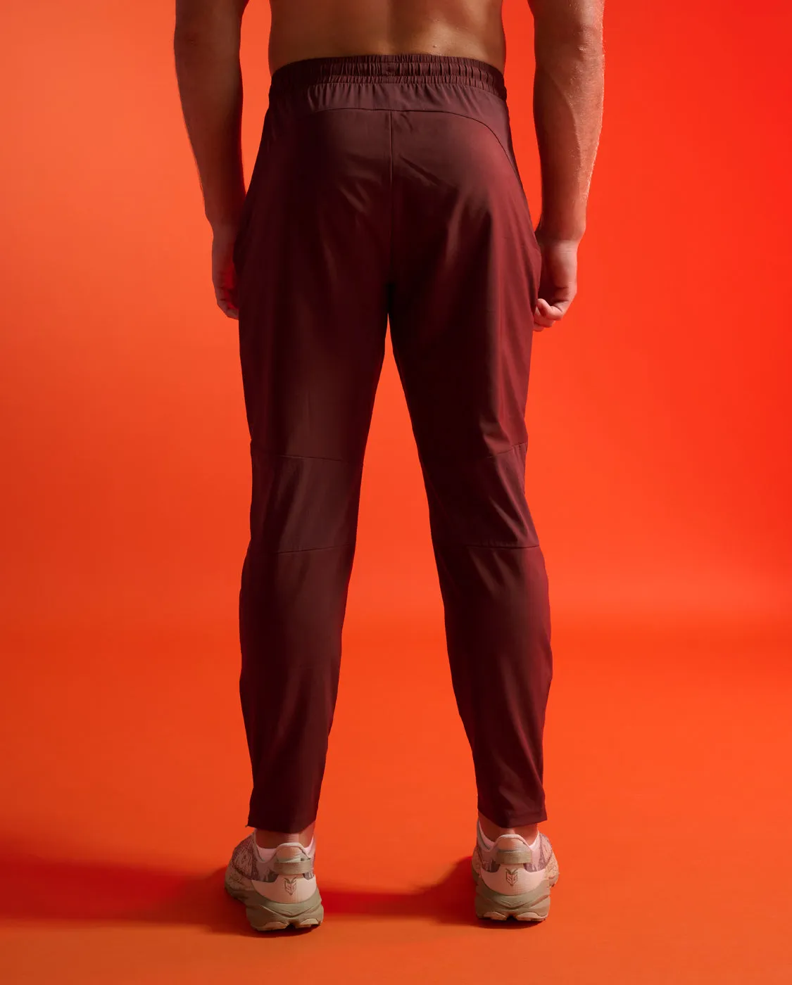 Aero Woven Jogger sold by 2xu product image thumbnail 2