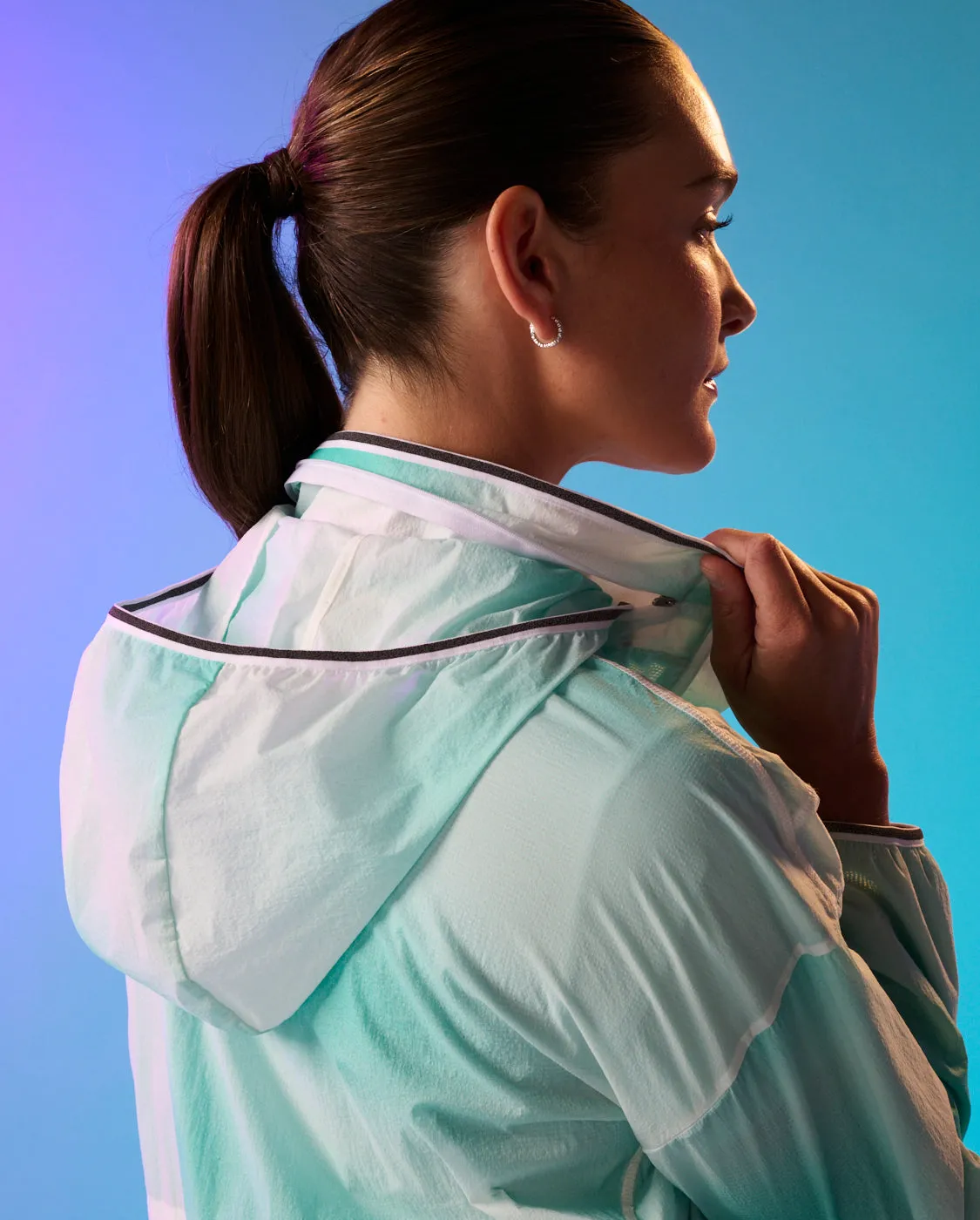Aero Sheer Bomber sold by 2xu product image thumbnail 4