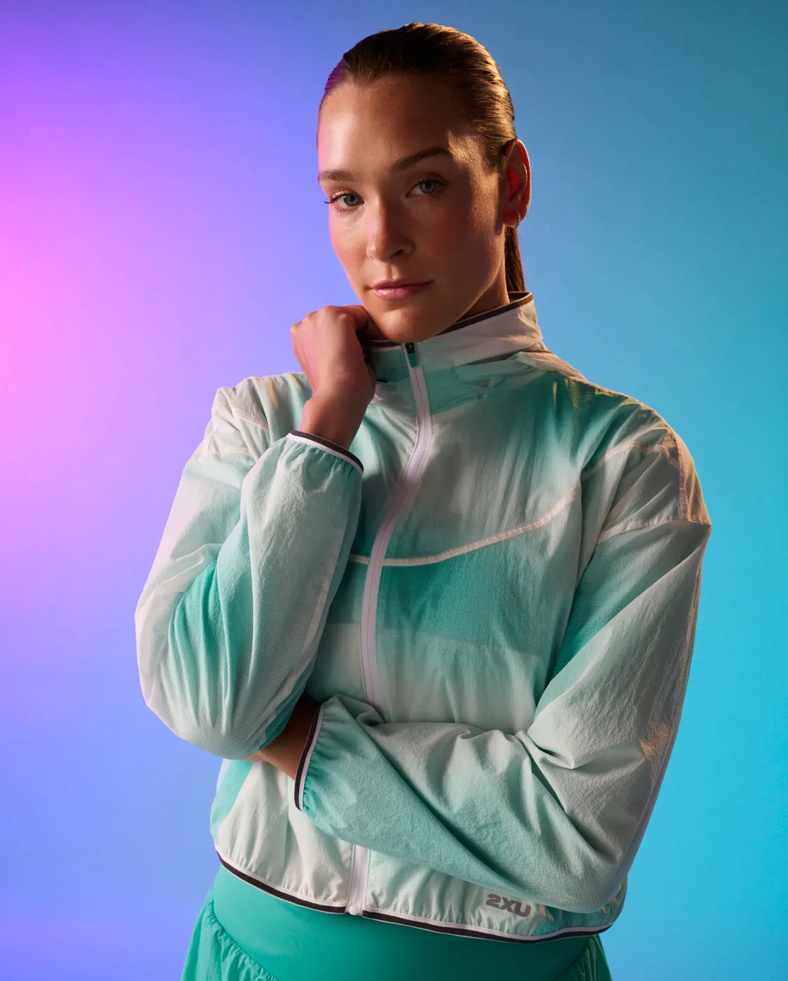 Aero Sheer Bomber sold by 2xu