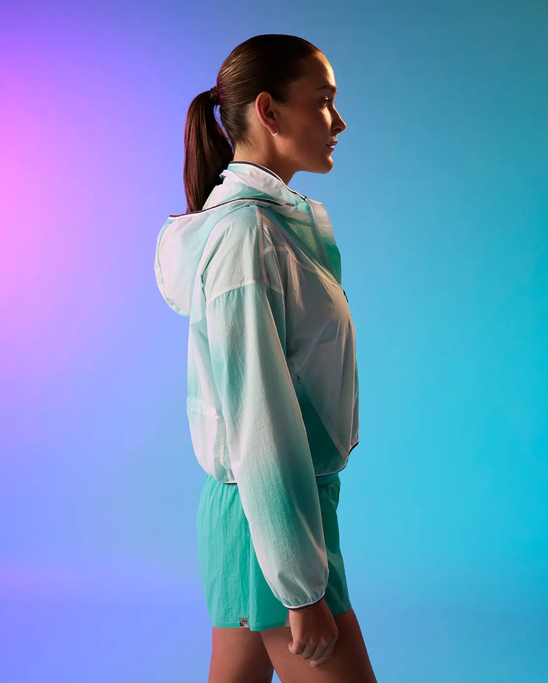 Aero Sheer Bomber sold by 2xu product image thumbnail 3