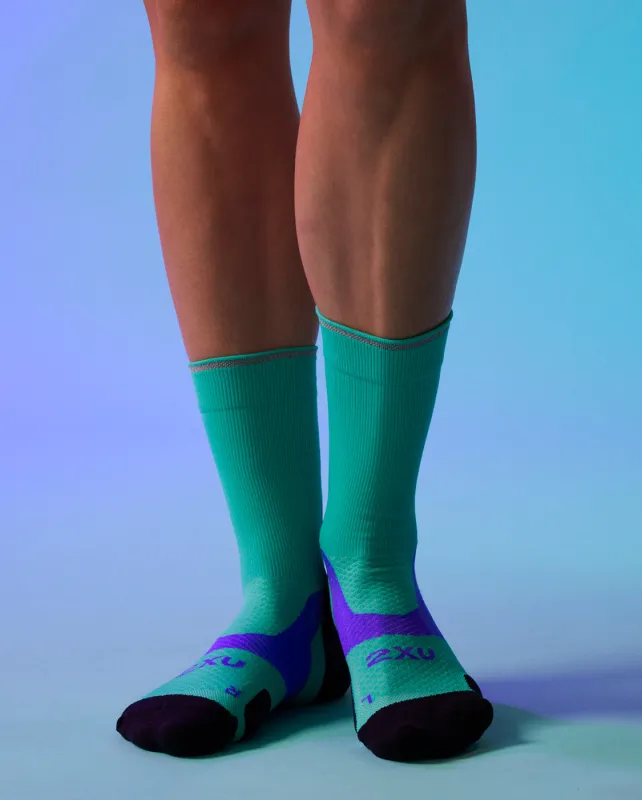Vectr Light Cushion Crew Socks made by 2xu