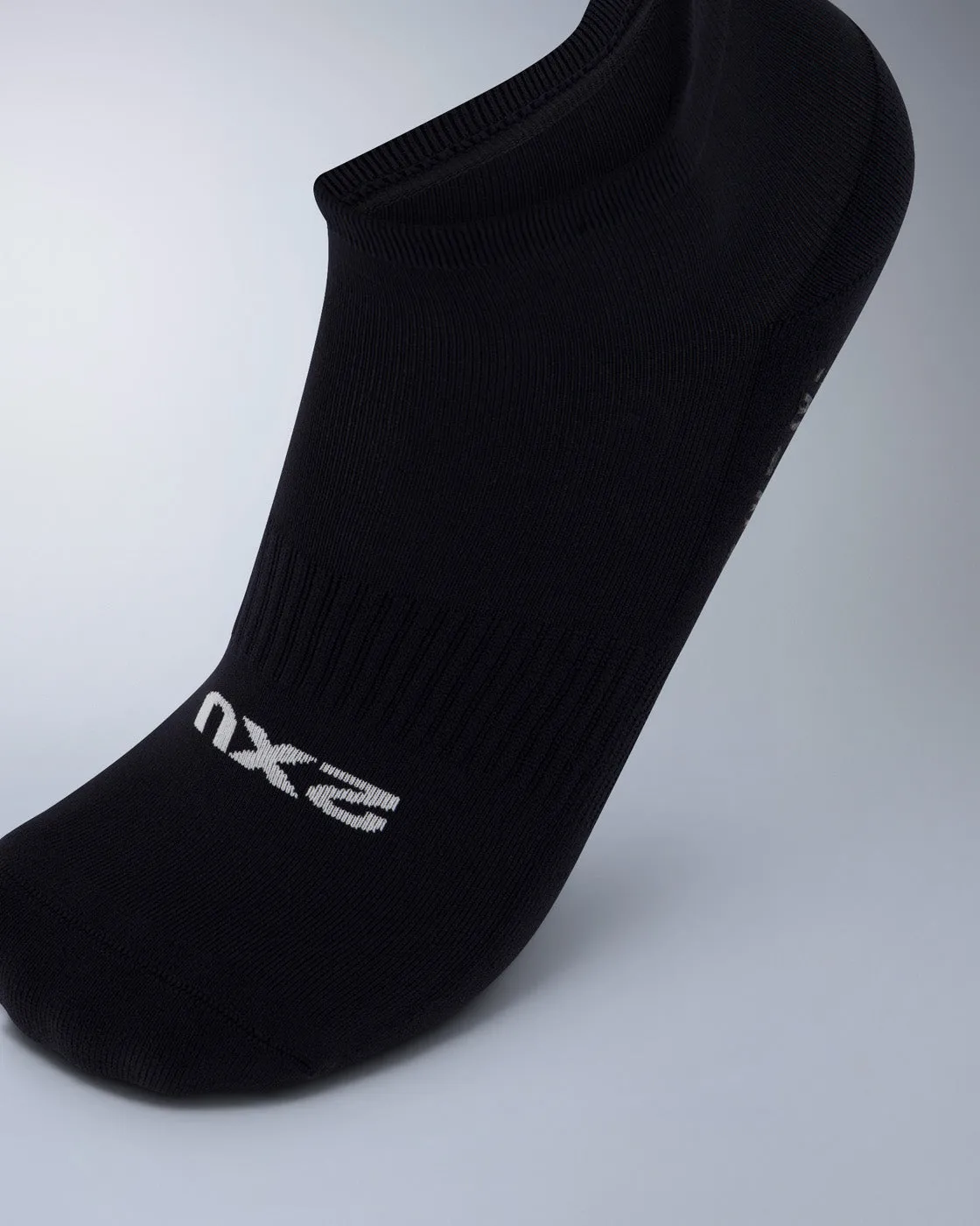 Performance Ankle Grip Socks sold by 2xu product image thumbnail 2