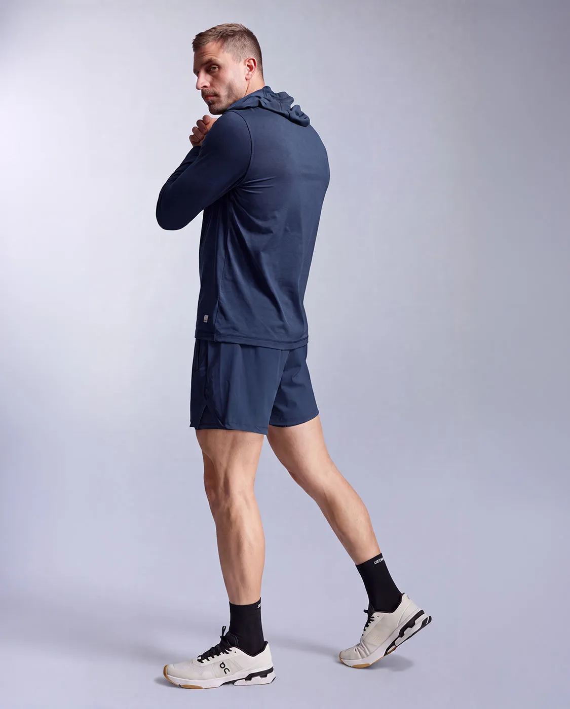 Motion Long Sleeve Hoodie sold by 2xu product image thumbnail 3