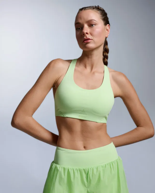 Aero Mesh Medium Impact Bra made by 2xu