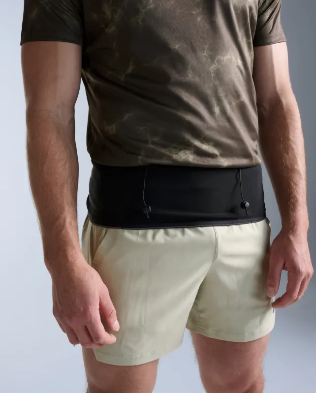 Trail Ultra Run Belt made by 2xu
