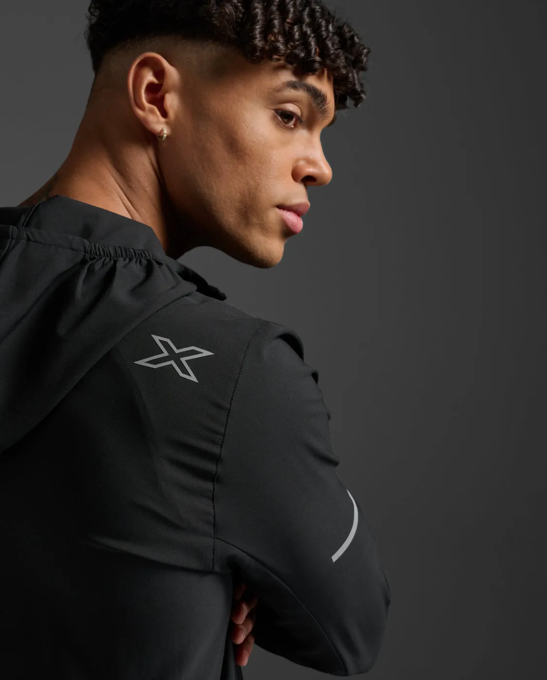 Aero Jacket sold by 2xu product image thumbnail 4