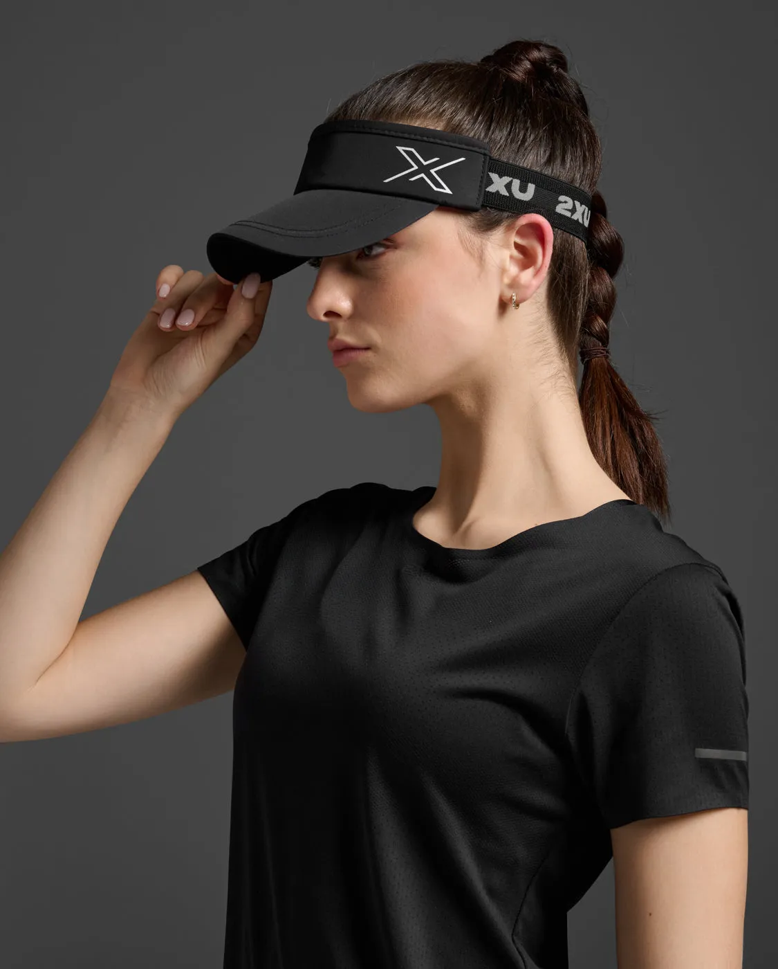 Performance Visor sold by 2xu product image thumbnail 2