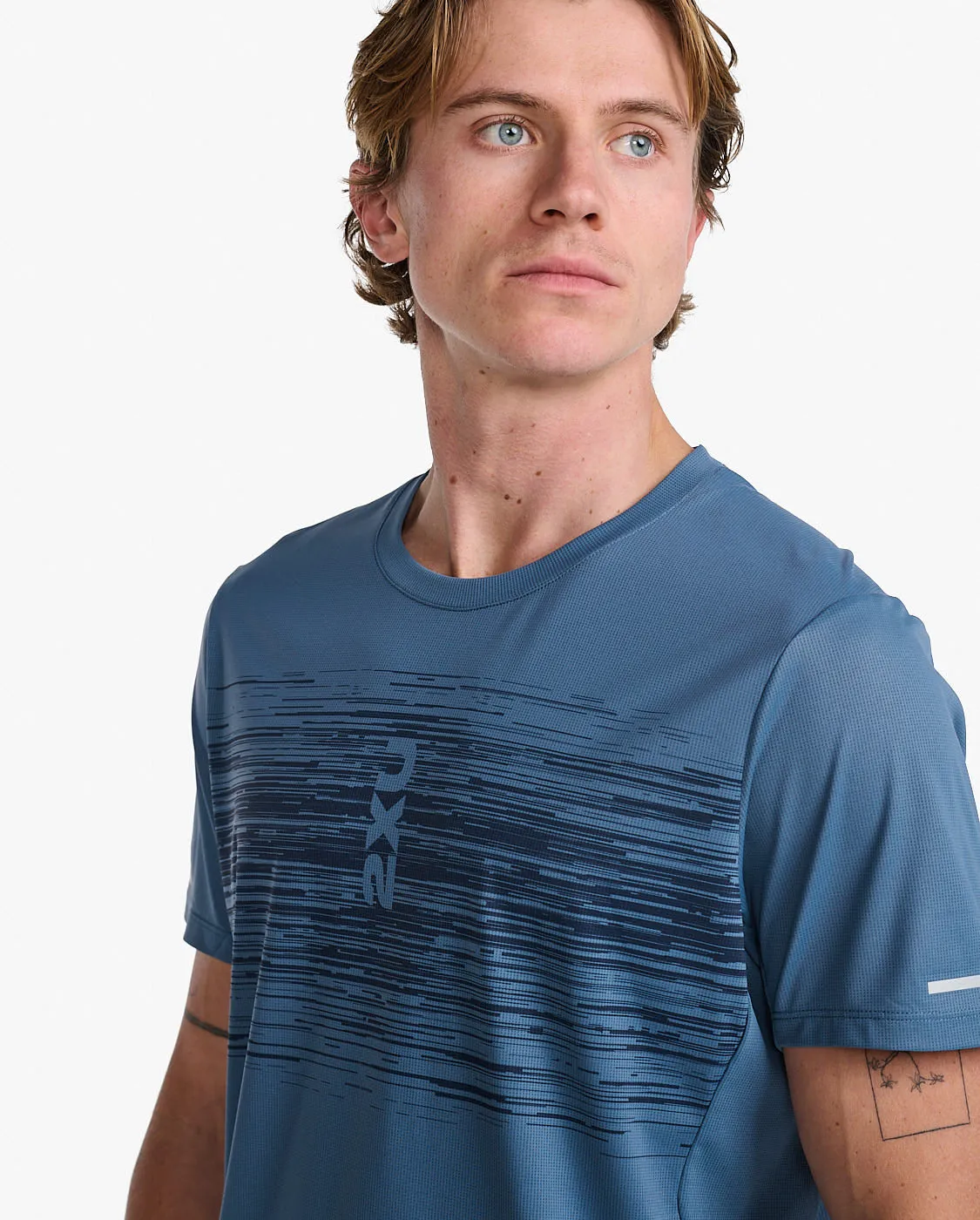 Light Speed Tee sold by 2xu product image thumbnail 4
