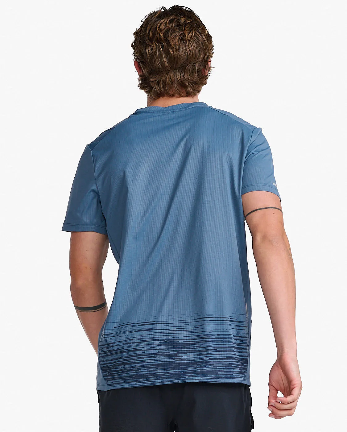 Light Speed Tee sold by 2xu product image thumbnail 2