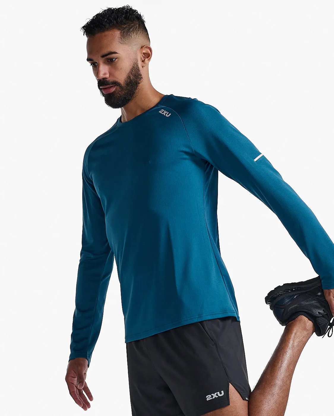 Aero Long Sleeve sold by 2xu product image thumbnail 2