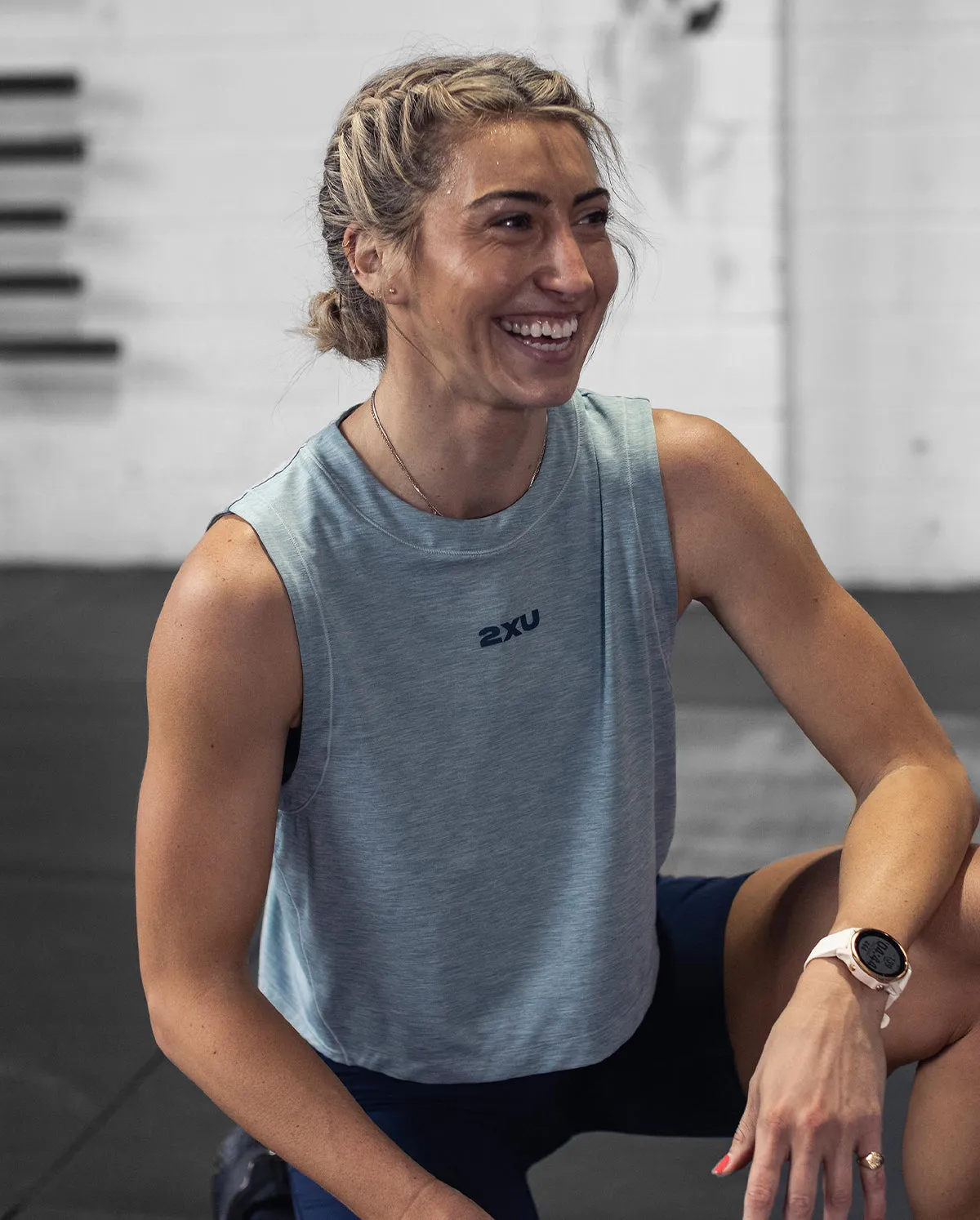 Motion Crop Tank sold by 2xu product image thumbnail 2