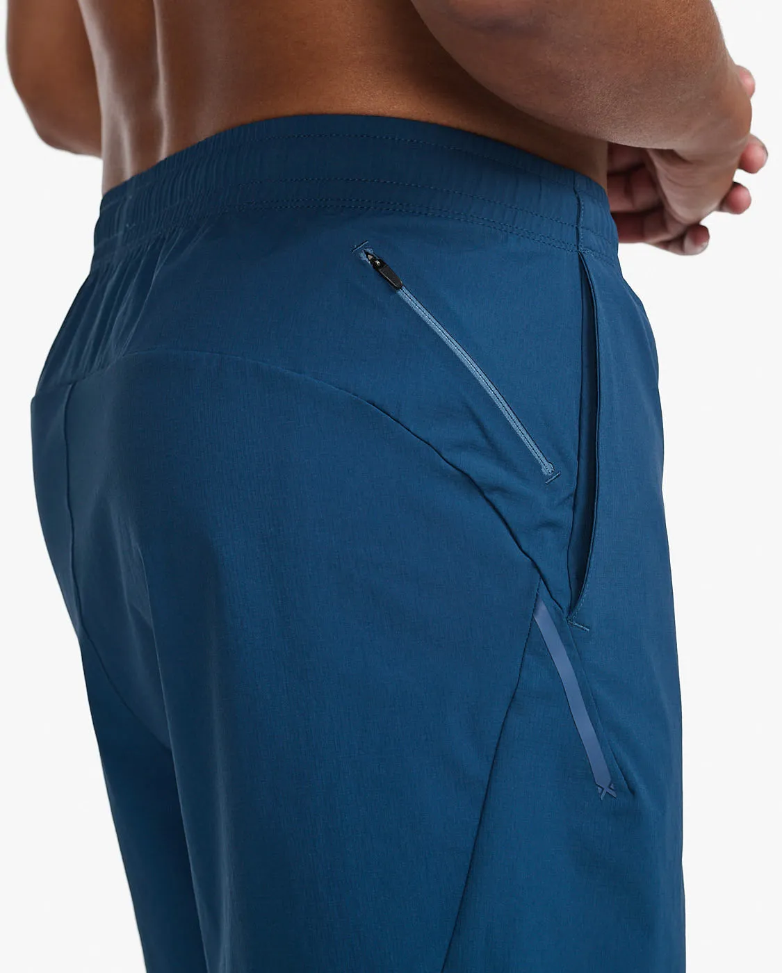 Motion 6" Shorts sold by 2xu