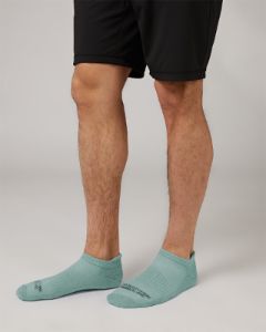 MEN'S COOL COMFORT ANKLE RUNNING SOCKS sold by 32 Degrees