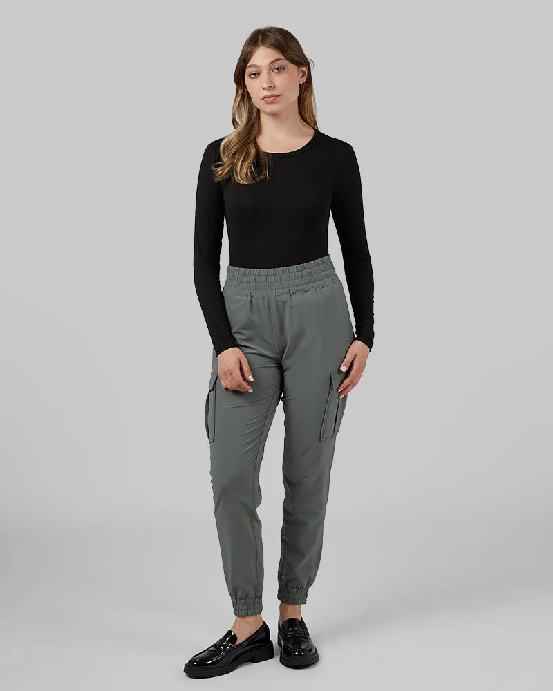 WOMEN'S LIGHTWEIGHT BASELAYER CREW TOP sold by 32 Degrees product image thumbnail 4