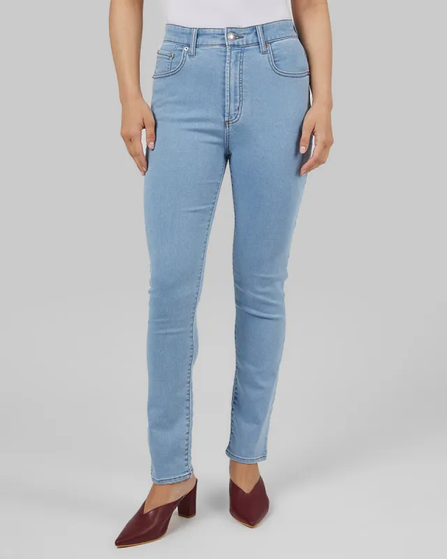 WOMEN'S STRETCH COMFORT SLIM "SWEATPANT" JEAN sold by 32 Degrees
