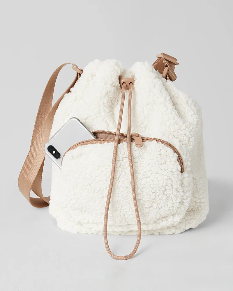 COZY SHERPA BUCKET BAG sold by 32 Degrees product image thumbnail 4